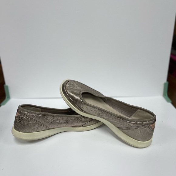 Ecco Metallic Loafers - Picture 1 of 2
